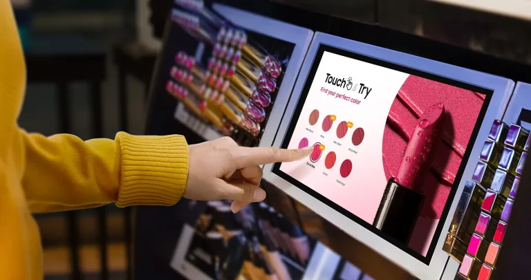 Interactive display untuk meningkatkan pengalaman pelanggan dan interaksi di lingkungan retail